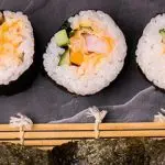 salmon tempura roll, salmon tempura, salmon tempura, fried salmon roll