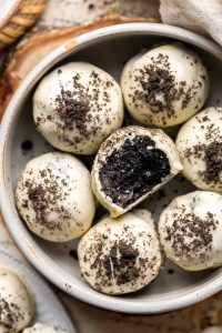 Delicious Homemade Oreo Balls Recipe