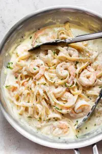 Homemade Creamy Shrimp Alfredo Pasta Recipe